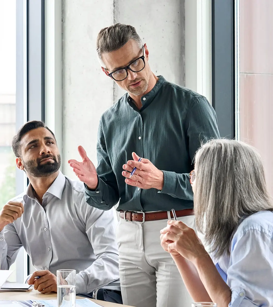 shutterstock 2024994161 scaled min